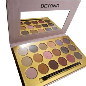 Beyond Peace eyeshadow palette